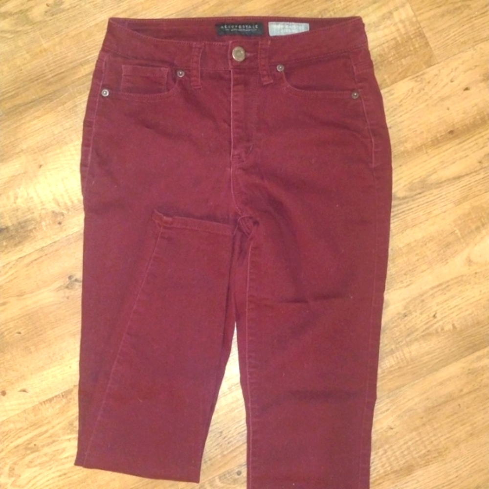 Burgundy skinny high-waisted stretch pants